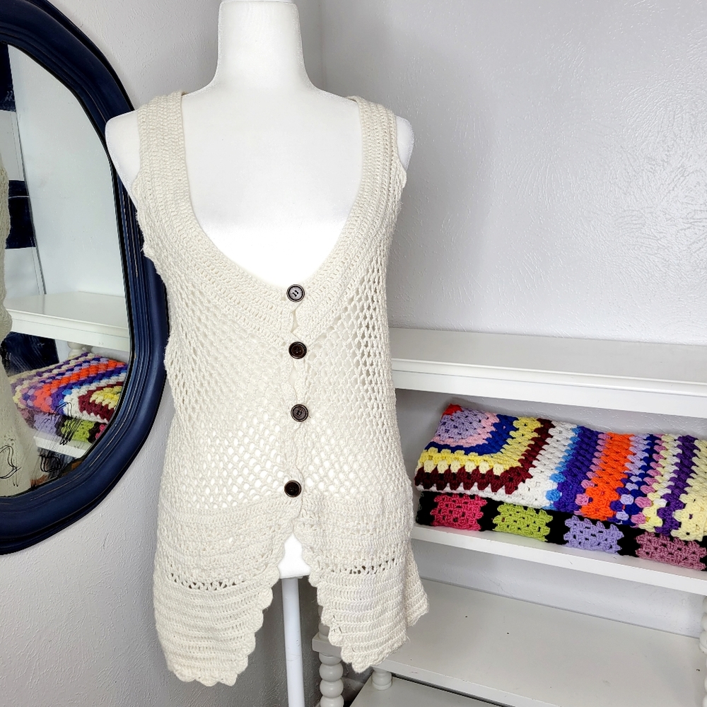 Maurices Crochet Sweater Vest Button Up Women's Size Large
